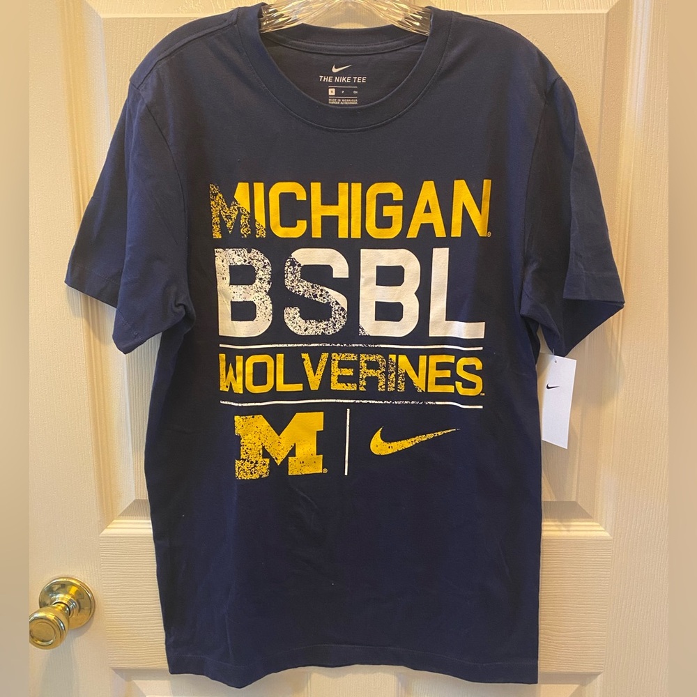 NWT - U Michigan Nike Tshirt